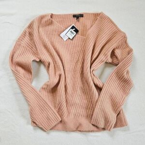 GUESS v neck pullover sweater